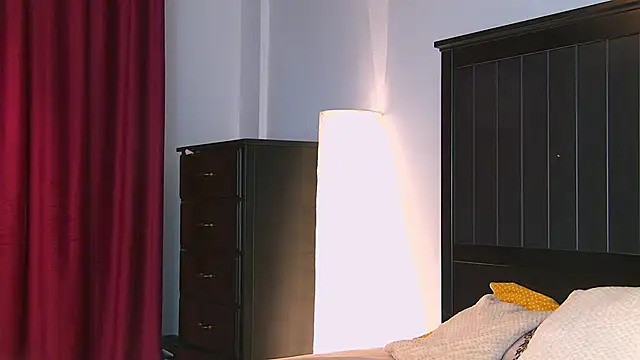 Yanira Muslim online show from 09.19.25