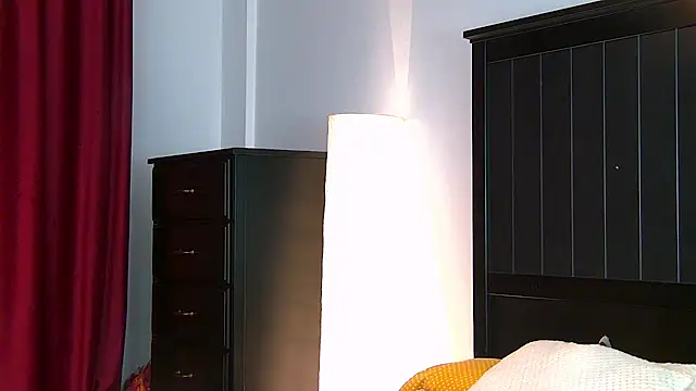 Yanira Muslim online show from 10.14.25