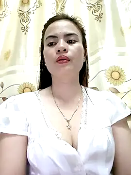 NgocQuyen2K online show from 02.03.25