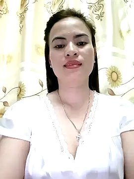 NgocQuyen2K online show from 02.03.25