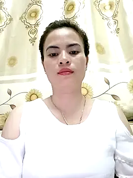 NgocQuyen2K online show from 02.10.25