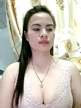 NgocQuyen2K online show from 02.12.25