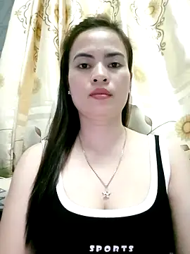 NgocQuyen2K online show from 02.16.25
