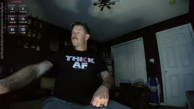 chillinthemosttt online show from 02.14.25