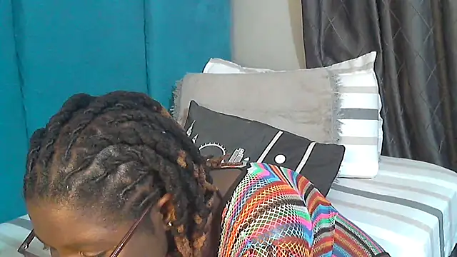Snapshot of Mochabae chatting on 01.27.25 Mochabae online show from 01.27.25