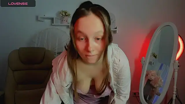 Snapshot of Ketrin_n_ chatting on 01.27.25 Ketrin n online show from 01.27.25