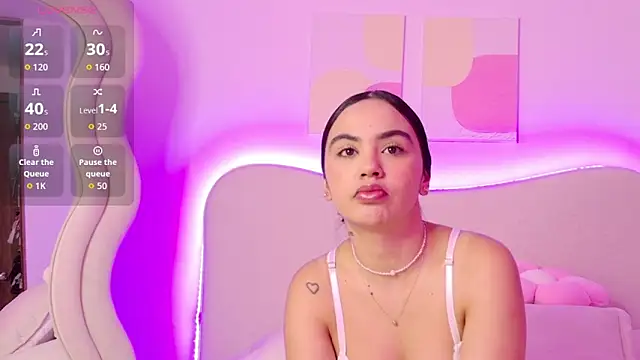 Snapshot of innocentlady_ chatting on 10.17.25 innocentlady  online show from 10.17.25