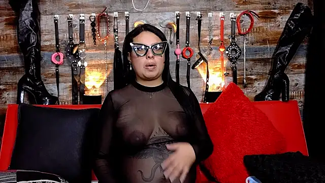 Snapshot of slave_Rubi chatting on 12.12.24 slave Rubi online show from 12.12.24