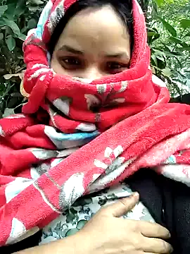Snapshot of Hot-rubina chatting on 01.07.25 Hot-rubina online show from 01.07.25