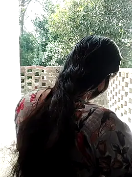 Snapshot of Hot-rubina chatting on 02.11.25 Hot-rubina online show from 02.11.25