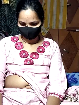 Snapshot of Hot-rubina chatting on 02.12.25 Hot-rubina online show from 02.12.25