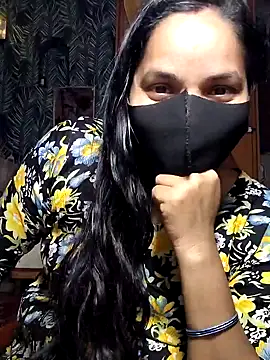 Snapshot of Hot-rubina chatting on 02.15.25 Hot-rubina online show from 02.15.25
