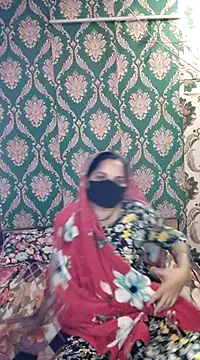 Snapshot of Hot-rubina chatting on 02.15.25 Hot-rubina online show from 02.15.25