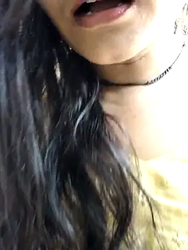 Snapshot of Hot-rubina chatting on 02.18.25 Hot-rubina online show from 02.18.25