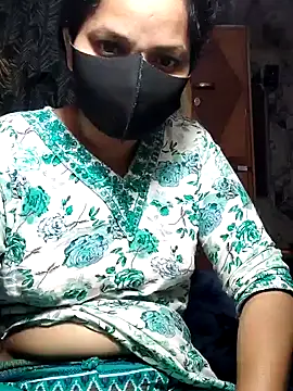 Snapshot of Hot-rubina chatting on 02.24.25 Hot-rubina online show from 02.24.25
