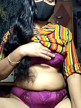 Snapshot of Hot-rubina chatting on 03.04.25 Hot-rubina online show from 03.04.25