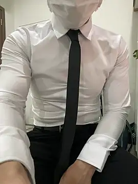 harrylouis1357 online show from 12.18.24