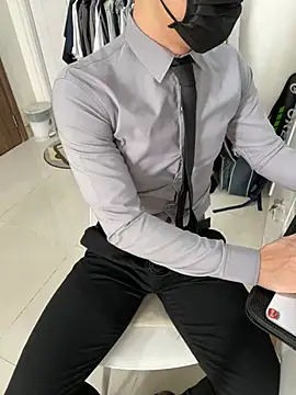 harrylouis1357 online show from 12.21.24