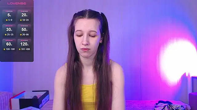 ur kitty   online show from 12.04.25