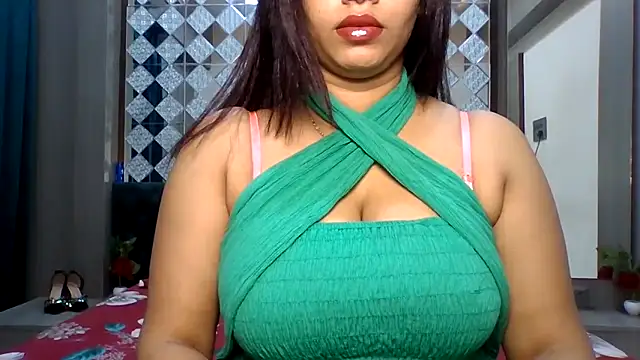 sparkling queen online show from 04.17.26