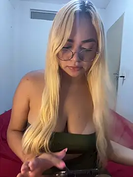 Snapshot of Ninfetinha__ chatting on 03.24.26 Ninfetinha online show from 03.24.26