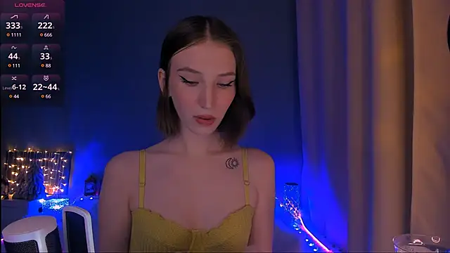 ellaamber online show from 01.18.25