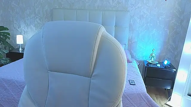 cute hollywood online show from 03.19.26