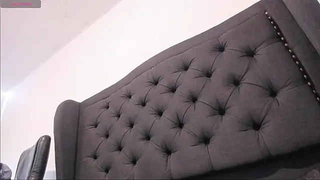 Snapshot of EmaGw chatting on 01.11.26 EmaGw online show from 01.11.26