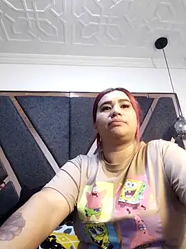 Snapshot of EmaGw chatting on 02.04.26 EmaGw online show from 02.04.26