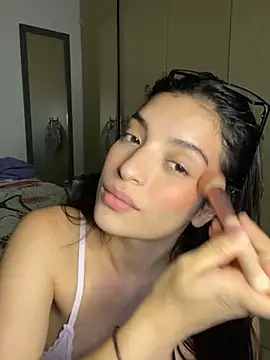 Snapshot of dakota_le chatting on 01.18.25 dakota le online show from 01.18.25