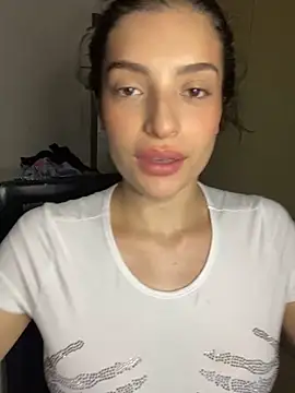 Snapshot of dakota_le chatting on 01.31.25 dakota le online show from 01.31.25