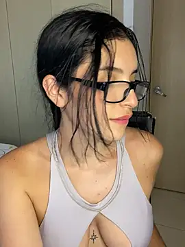 Snapshot of dakota_le chatting on 03.13.25 dakota le online show from 03.13.25