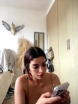 Snapshot of dakota_le chatting on 10.31.25 dakota le online show from 10.31.25