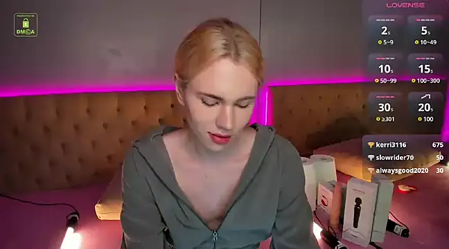 Snapshot of DanielPaige_ chatting on 12.26.24 DanielPaige online show from 12.26.24