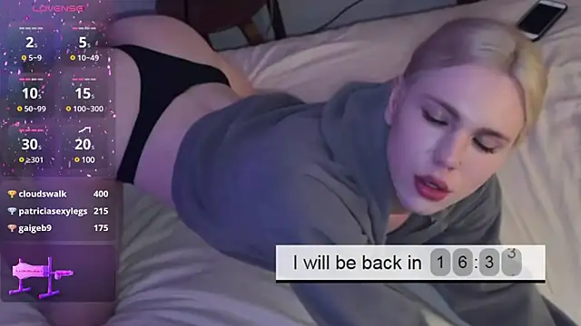 Snapshot of DanielPaige_ chatting on 02.11.25 DanielPaige online show from 02.11.25