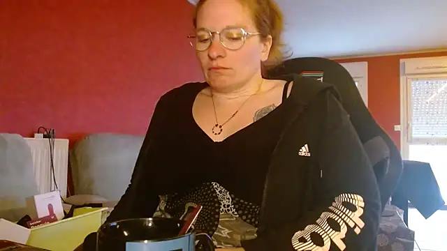 Snapshot of cruellaculdenfer67 chatting on 03.21.25 cruellaculdenfer67 online show from 03.21.25