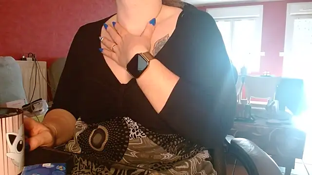 Snapshot of cruellaculdenfer67 chatting on 03.21.25 cruellaculdenfer67 online show from 03.21.25