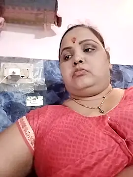 Snapshot of Kiyara7 chatting on 02.01.25 Kiyara7 online show from 02.01.25