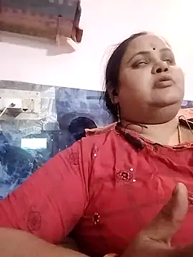 Snapshot of Kiyara7 chatting on 02.05.25 Kiyara7 online show from 02.05.25