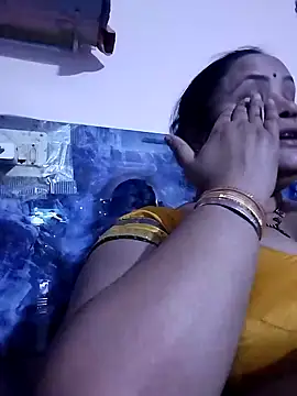 Snapshot of Kiyara7 chatting on 02.07.25 Kiyara7 online show from 02.07.25