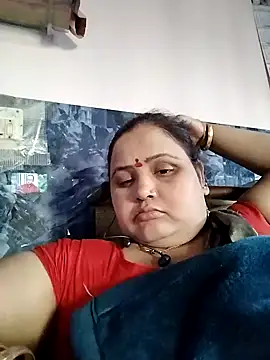 Snapshot of Kiyara7 chatting on 02.08.25 Kiyara7 online show from 02.08.25