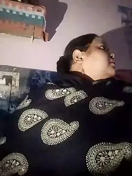 Snapshot of Kiyara7 chatting on 02.11.25 Kiyara7 online show from 02.11.25