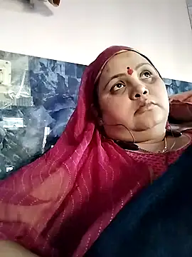 Snapshot of Kiyara7 chatting on 02.11.25 Kiyara7 online show from 02.11.25