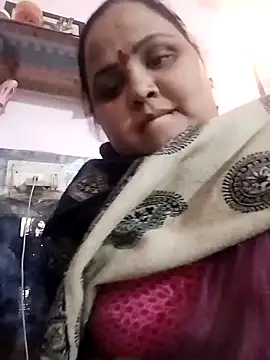 Snapshot of Kiyara7 chatting on 02.11.25 Kiyara7 online show from 02.11.25