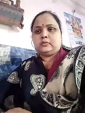 Snapshot of Kiyara7 chatting on 02.12.25 Kiyara7 online show from 02.12.25