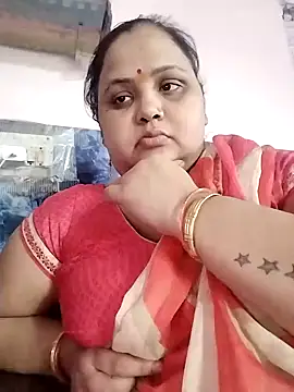 Snapshot of Kiyara7 chatting on 02.13.25 Kiyara7 online show from 02.13.25