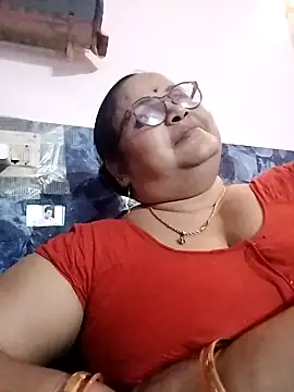 Snapshot of Kiyara7 chatting on 02.13.25 Kiyara7 online show from 02.13.25