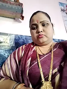 Snapshot of Kiyara7 chatting on 02.14.25 Kiyara7 online show from 02.14.25