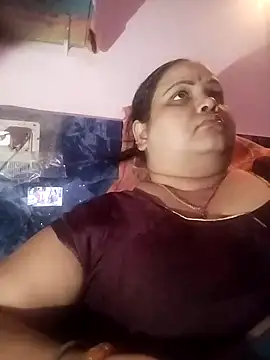 Snapshot of Kiyara7 chatting on 02.14.25 Kiyara7 online show from 02.14.25