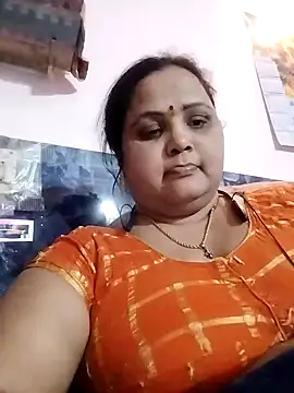 Snapshot of Kiyara7 chatting on 02.17.25 Kiyara7 online show from 02.17.25